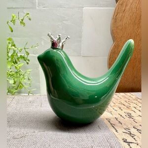 New Small Christmas Green Ceramic Bird w/ Silver Tone Crown Decor Figurine - 3”